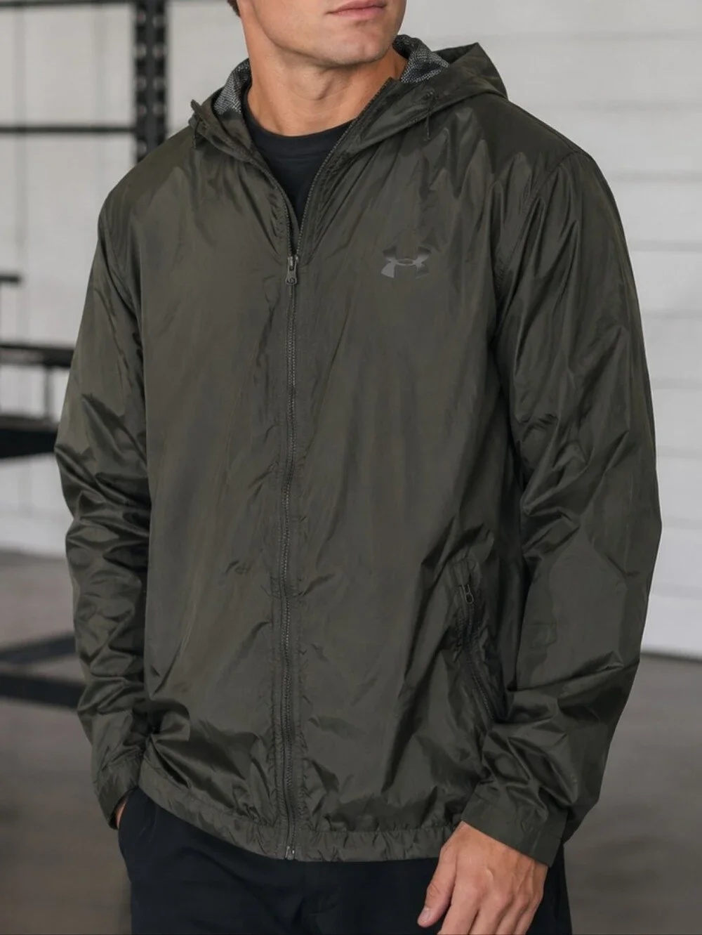 🦾 Under Armour Men's Hooded Windbreaker Jacket XL - Dark Olive 🫒